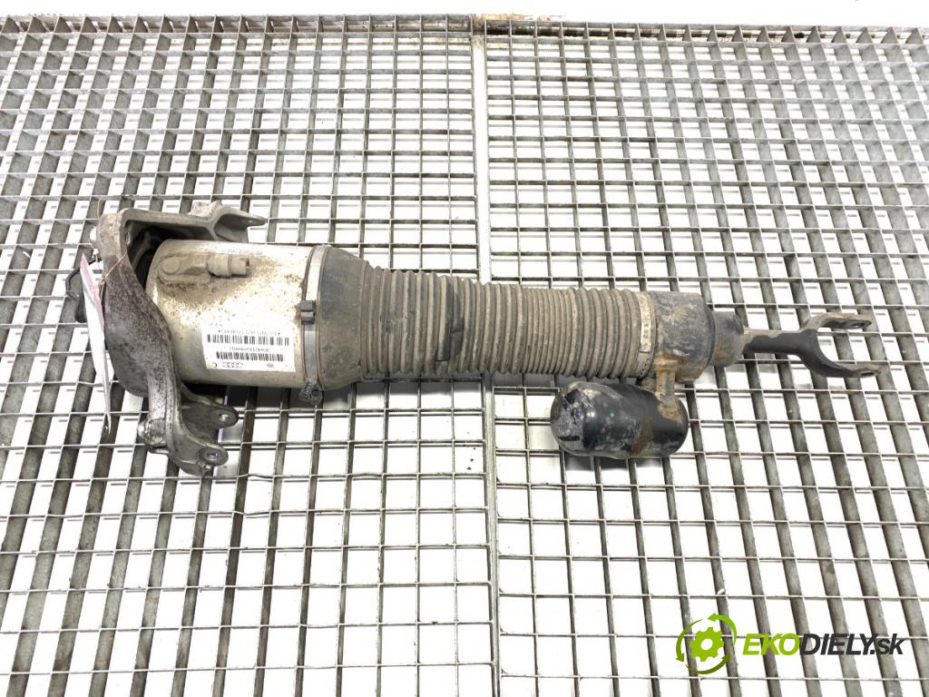 VW PHAETON sedan 2014 176 kW 3.0 V6 TDI 4motion 2967 Tlmič pravy predný 3D0616040AD