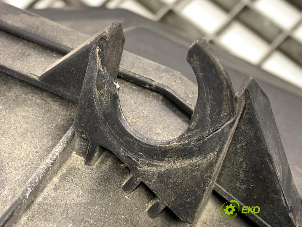 VW PHAETON sedan 2014 176 kW 3.0 V6 TDI 4motion 2967 Obal filtra vzduchu 3D0129601DQ (Obal vzduchového filtra)