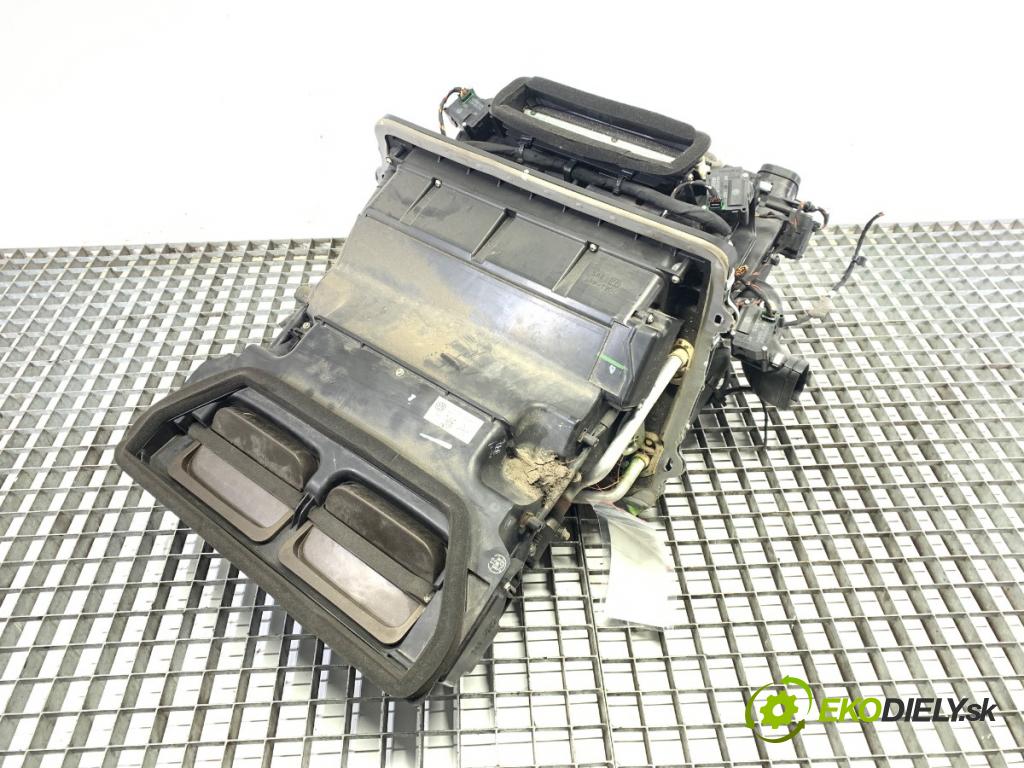 VW PHAETON sedan 2014 176 kW 3.0 V6 TDI 4motion 2967 topné těleso radiátor topení komplet KOMBAJN 3D1820003Q (Radiátor topení)