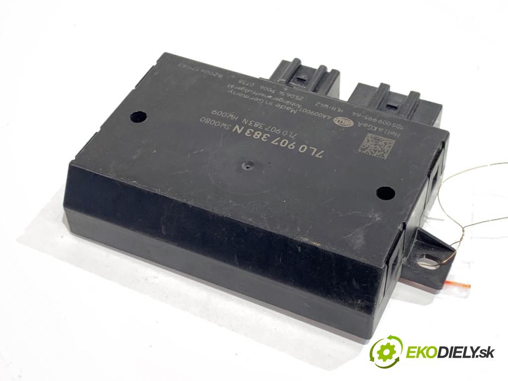 VW PHAETON sedan 2014 176 kW 3.0 V6 TDI 4motion 2967 modul tažného oka 7L0907383N (Řídící jednotka ostatní)