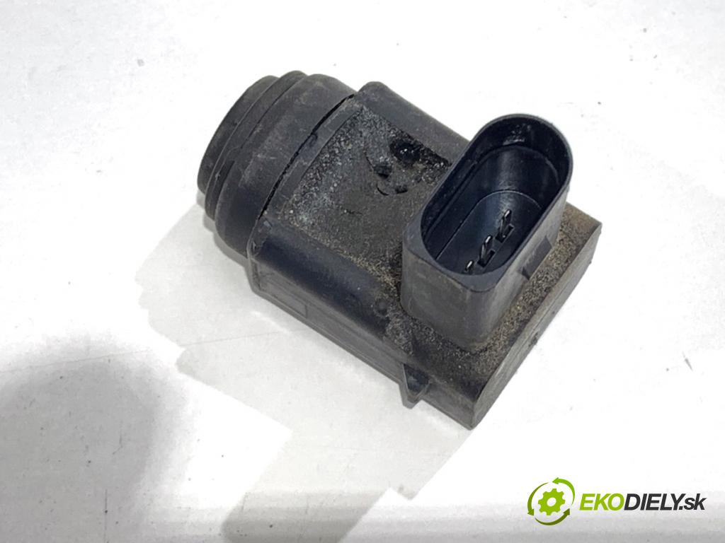 VW PHAETON sedan 2014 176 kW 3.0 V6 TDI 4motion 2967 snímač PDC 3D0919275D