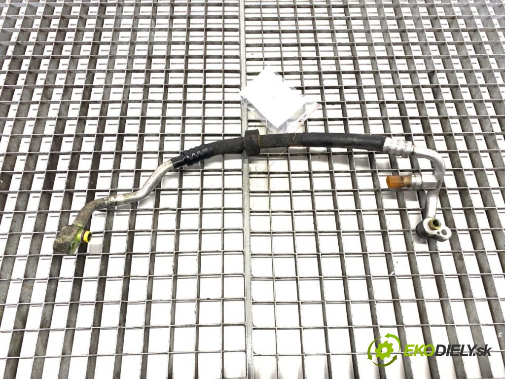 VW PHAETON sedan 2014 176 kW 3.0 V6 TDI 4motion 2967 rúrka klimatizace  (Trubka klimatizace)