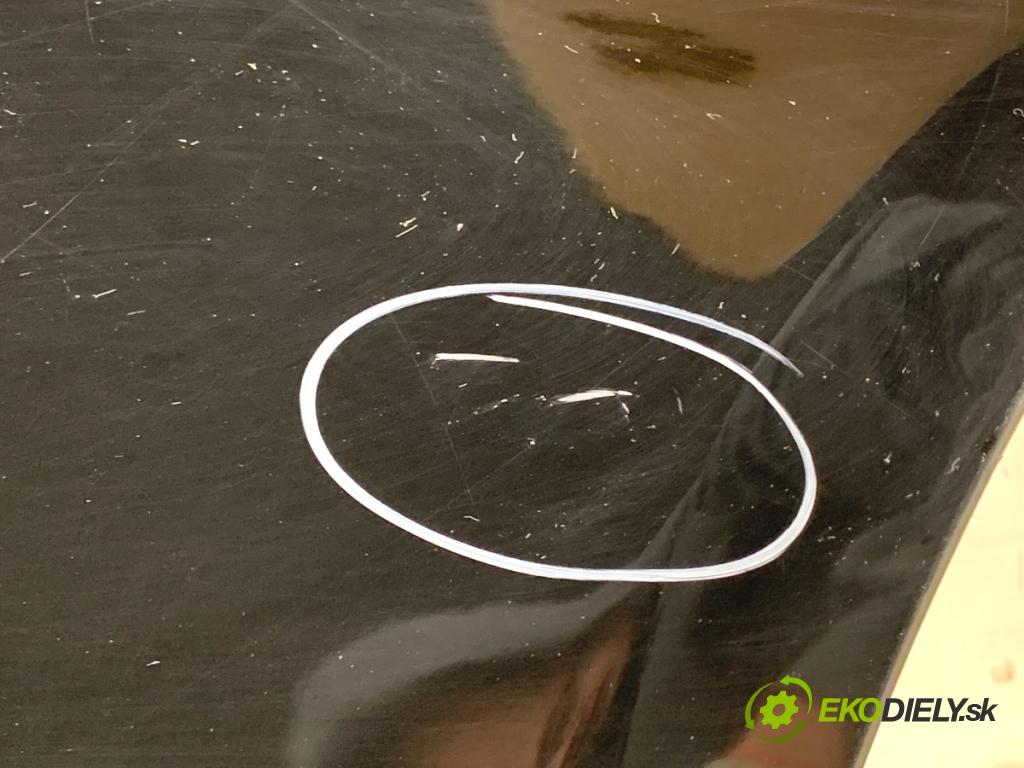 BMW E61 Kombi 2007 130 kW 525 d 2497 blatník pravý přední část 668