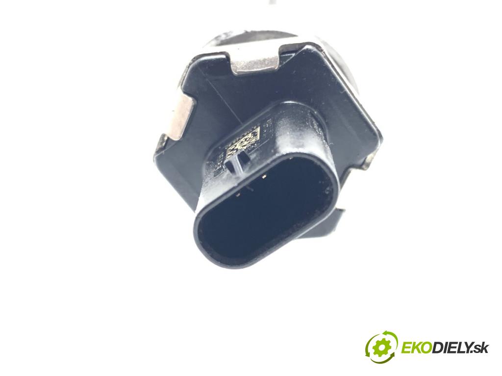 PEUGEOT 508 SW II Kombi 2019 96 kW 1.5 BlueHDi 130 1499 Lišta vstrekovacia 9821399680 (Vstrekovacia lišta)