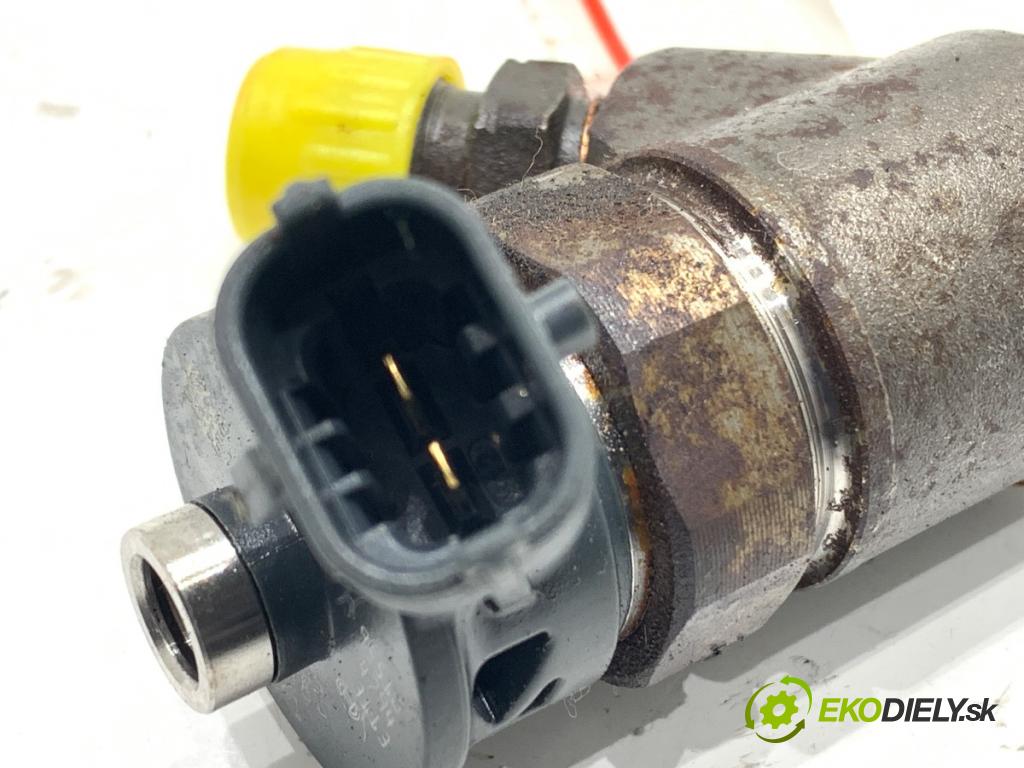 PEUGEOT 508 SW II Kombi 2019 96 kW 1.5 BlueHDi 130 1499 vstrekovač 9828959880 (Vstrekovač paliva)