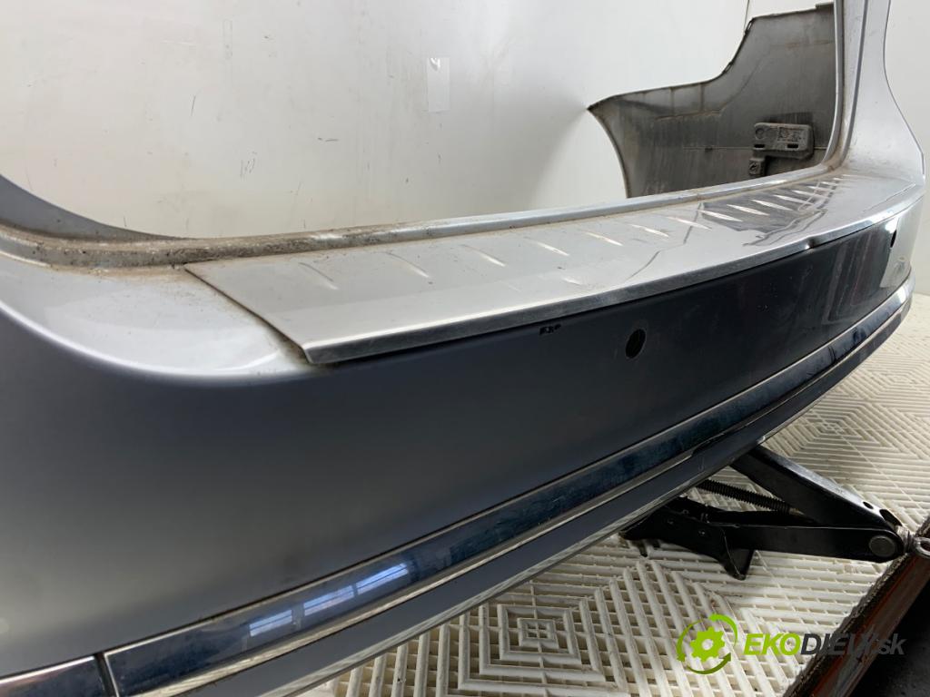 VW PASSAT B7 Kombi 2012 103 kW 2.0 TDI 1968 nárazník zadní část LA7W (Klika dveří ostatní)