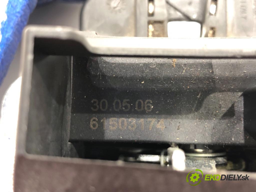 VW PASSAT B7 Kombi 2012 103 kW 2.0 TDI 1968 zámok dveří zadní část 3C9827645A