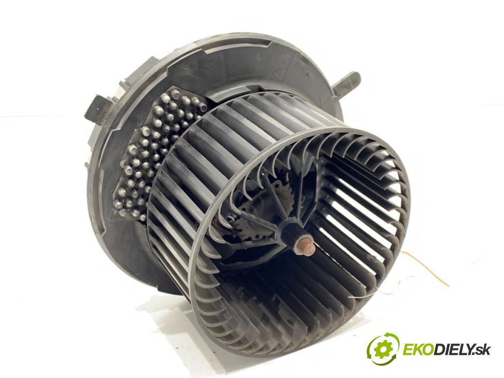 VW PASSAT B7 Kombi 2012 103 kW 2.0 TDI 1968 ventilátor kúrenia 3C0907521F