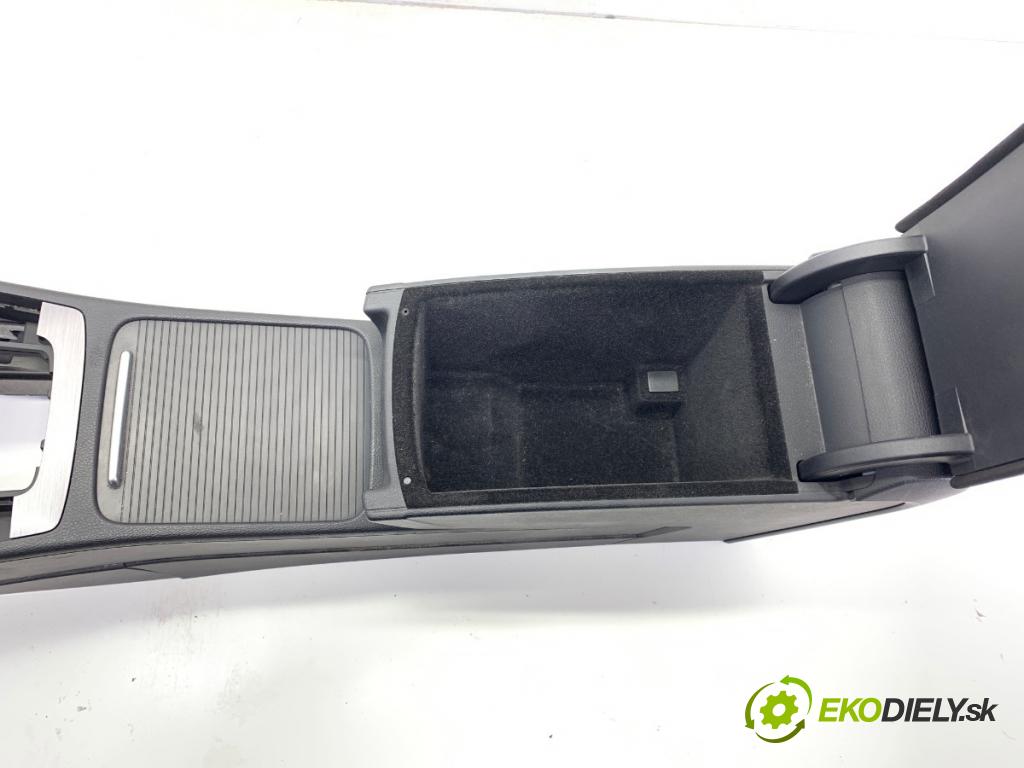 VW PASSAT B7 Kombi 2012 103 kW 2.0 TDI 1968 Tunel středový 3C1863046 (Středový tunel)