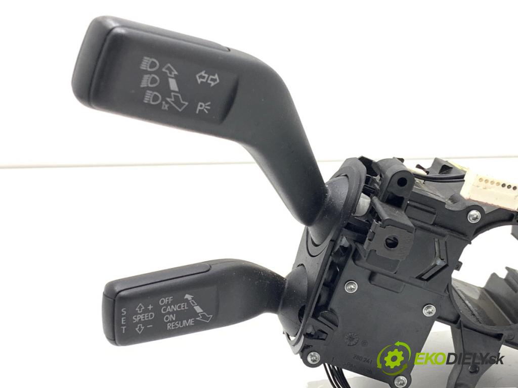 VW PASSAT B7 Kombi 2012 103 kW 2.0 TDI 1968 Prepínač kombinovaný 3C5953501CN (Prepínacie páčky pod volantom)