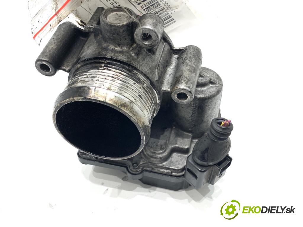 VW PASSAT B7 Kombi 2012 103 kW 2.0 TDI 1968 Škrtiaca klapka 03L128063R (Škrtiaca klapka)