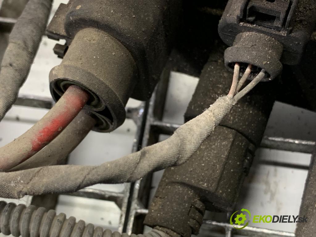 VW PASSAT B7 Kombi 2012 103 kW 2.0 TDI 1968 riadenie 3C1423050M (Riadenie)