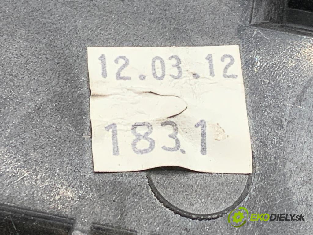 VW PASSAT B7 Kombi 2012 103 kW 2.0 TDI 1968 obal akumulátora 1K0915325B