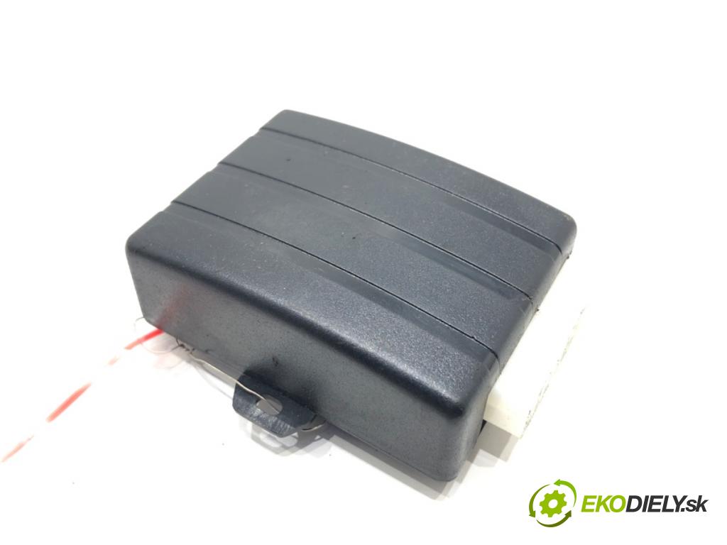 VW PASSAT B7 Kombi 2012 103 kW 2.0 TDI 1968 Modul ťažného oka  (Riadiaca jednotka ostatné)