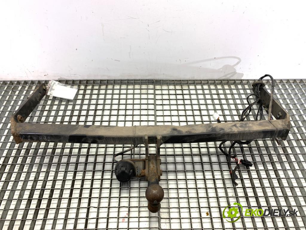 VW PASSAT B7 Kombi 2012 103 kW 2.0 TDI 1968 Hák tažné zařízení  (Tažné zařízení)