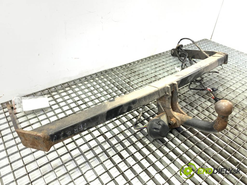 VW PASSAT B7 Kombi 2012 103 kW 2.0 TDI 1968 Hák tažné zařízení  (Tažné zařízení)