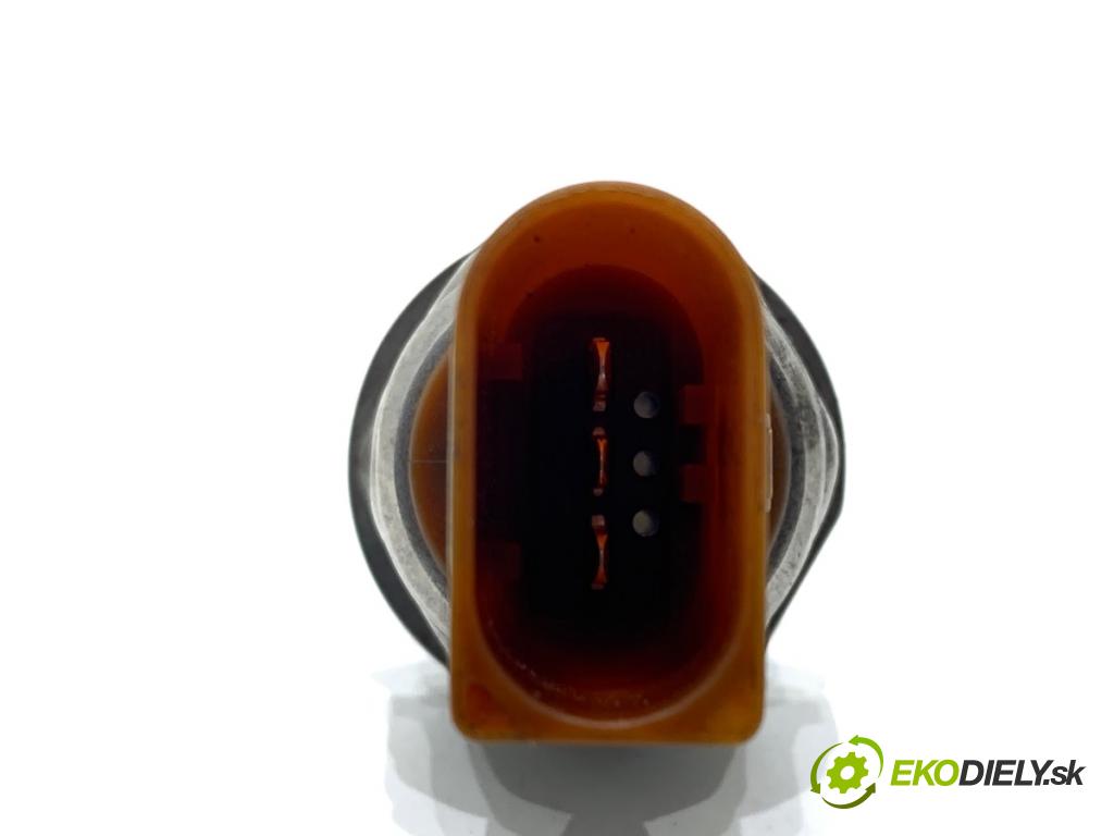 VW PASSAT B7 Kombi 2012 103 kW 2.0 TDI 1968 Snímač tlaku paliva 03L906051 (Snímač)