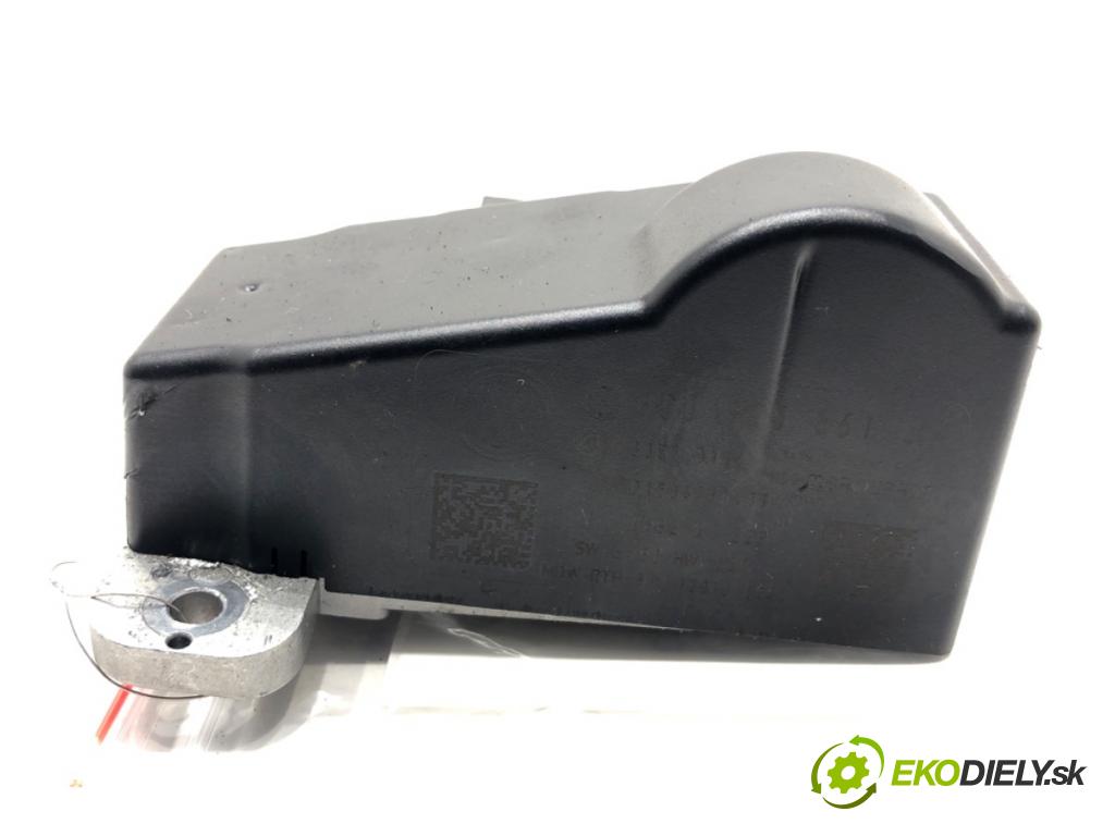 VW PASSAT B7 Kombi 2012 103 kW 2.0 TDI 1968 blokáda volantu 3C0905861J (Riadenie ostatné)