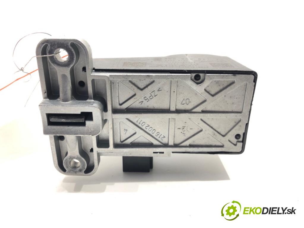 VW PASSAT B7 Kombi 2012 103 kW 2.0 TDI 1968 blokáda volantu 3C0905861J (Riadenie ostatné)