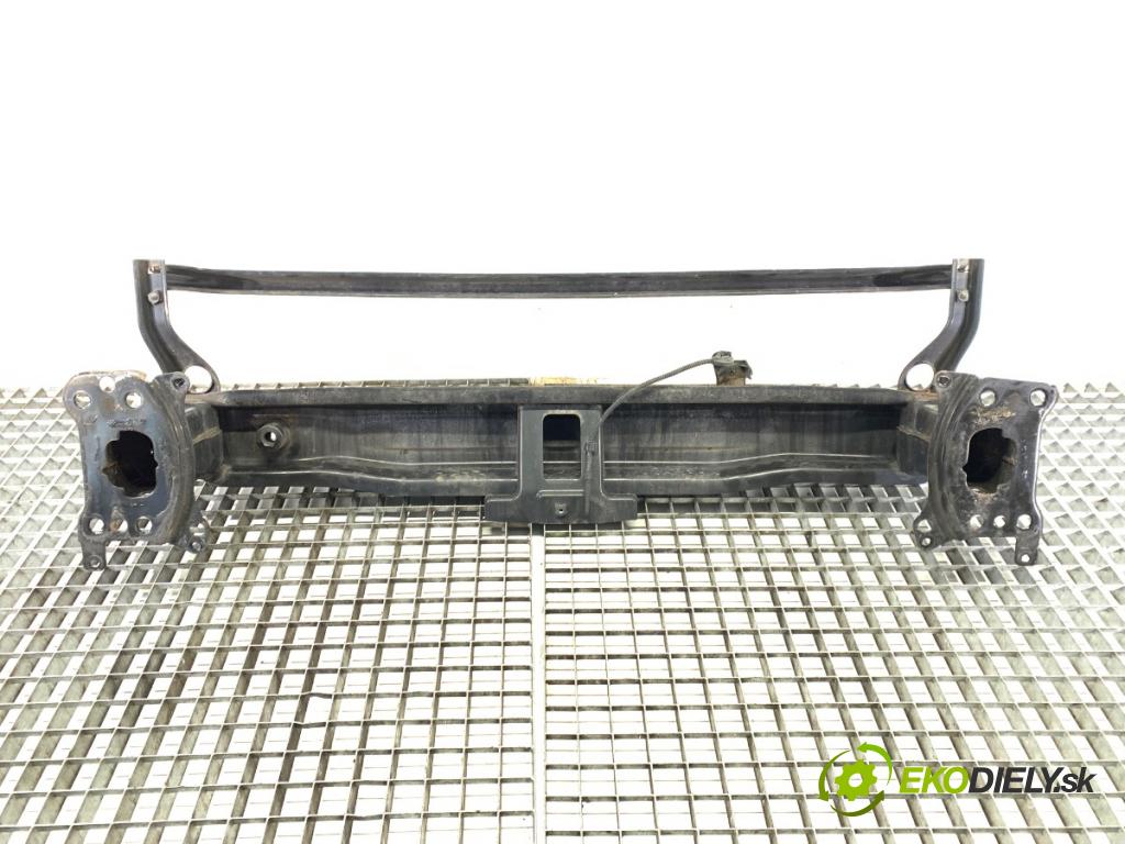 VW PASSAT B7 Kombi 2012 103 kW 2.0 TDI 1968 výztuha nárazníka přední část  (Přední výztuha)