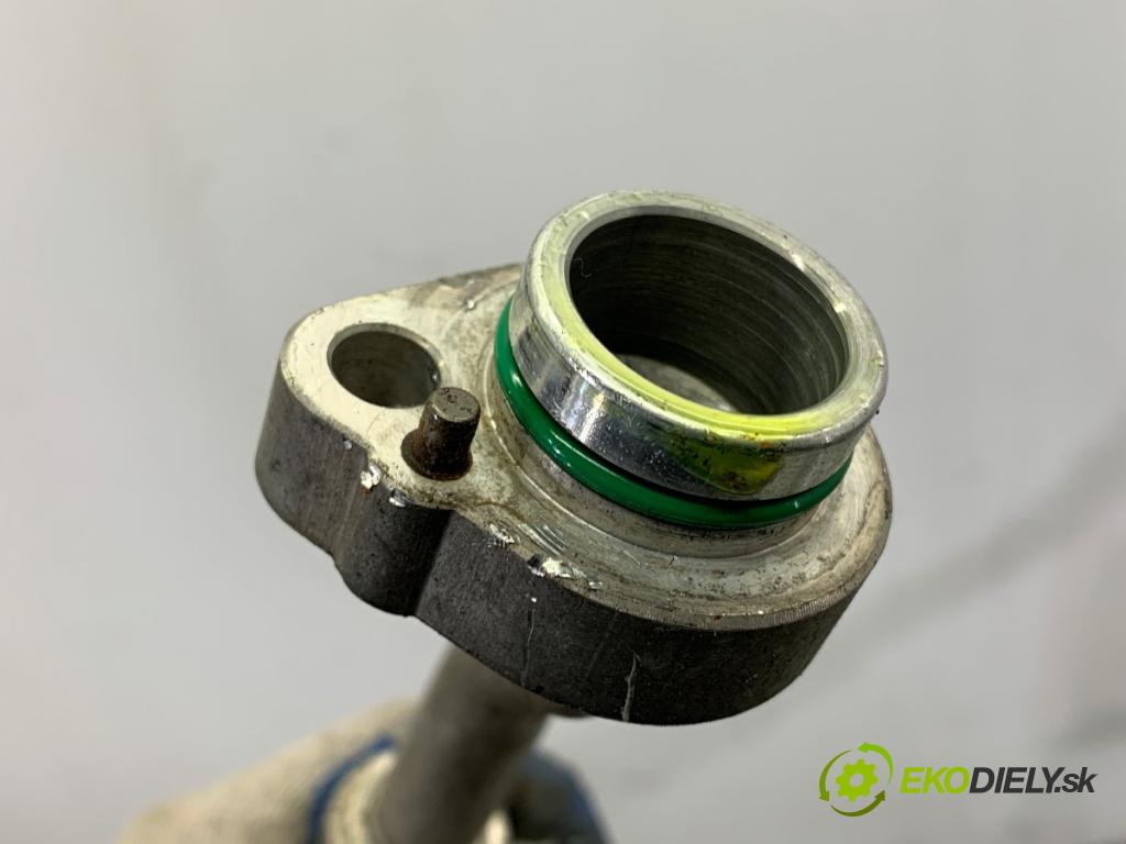 VW PASSAT B7 Kombi 2012 103 kW 2.0 TDI 1968 rúrka klimatizace 3C0820743CC (Trubka klimatizace)