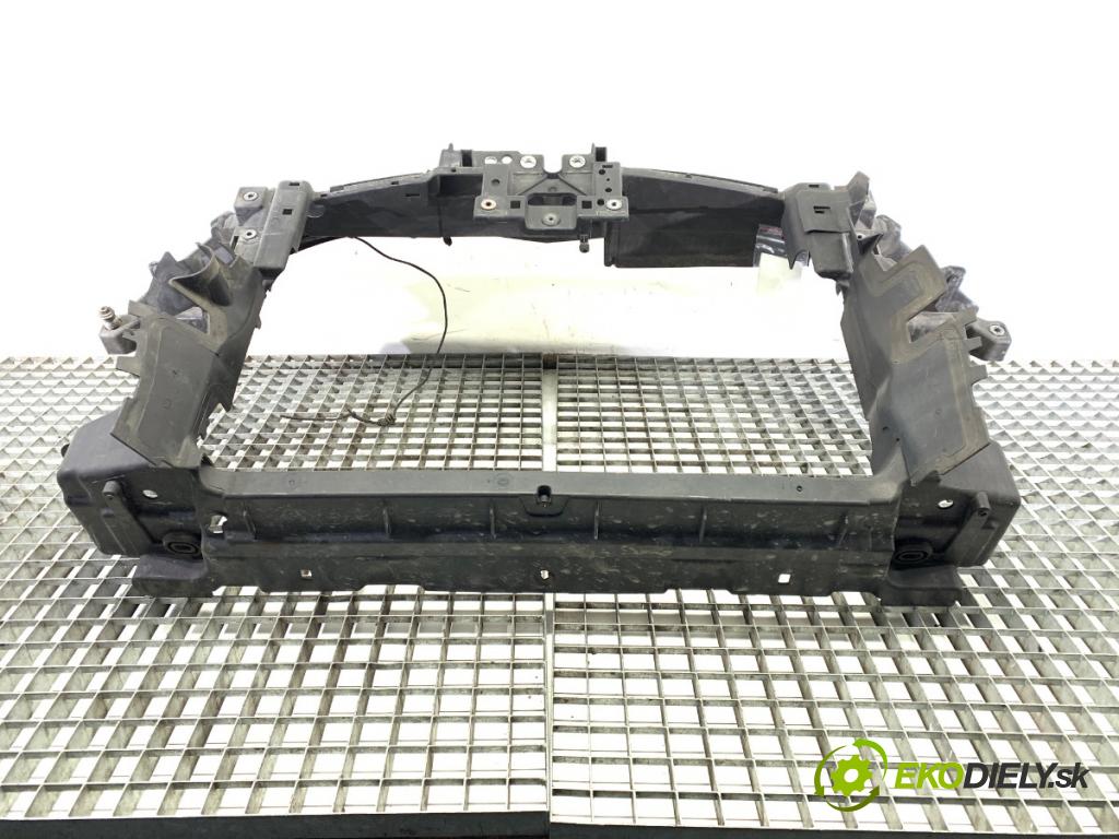 VW PASSAT B7 Kombi 2012 103 kW 2.0 TDI 1968 Držiak predný  (Výstuha predná)