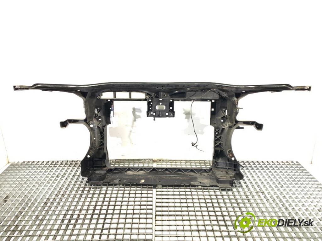 VW PASSAT B7 Kombi 2012 103 kW 2.0 TDI 1968 držák přední část  (Přední výztuha)