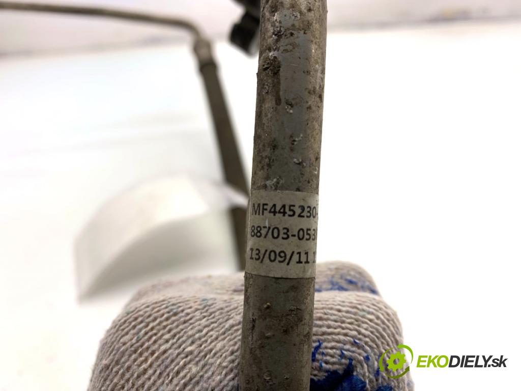 TOYOTA AVENSIS T27 sedan 2012 108 kW 1.8 (ZRT271_) 1798 rúrka klimatizace 88703-05360 (Trubka klimatizace)