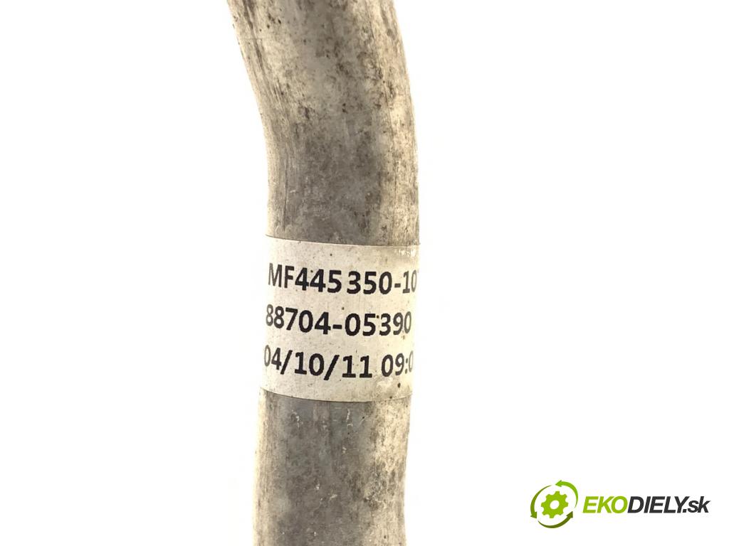 TOYOTA AVENSIS T27 sedan 2012 108 kW 1.8 (ZRT271_) 1798 rúrka klimatizace 88704-05390 (Trubka klimatizace)