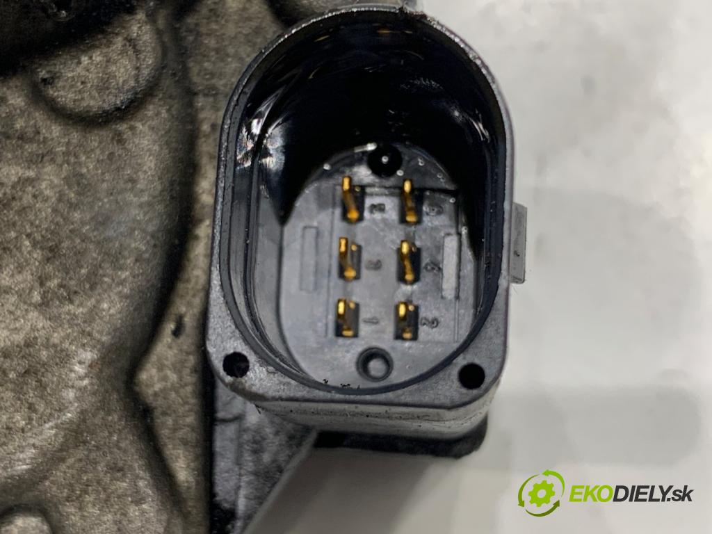 AUDI A4 B8 sedan 2008 118 kW 1.8 TFSI 1798 Škrtiaca klapka 06F133062G (Škrtiaca klapka)