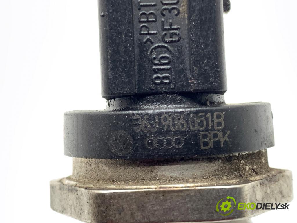 AUDI A4 B8 sedan 2008 118 kW 1.8 TFSI 1798 Snímač tlaku paliva 0261545035 (Snímač)