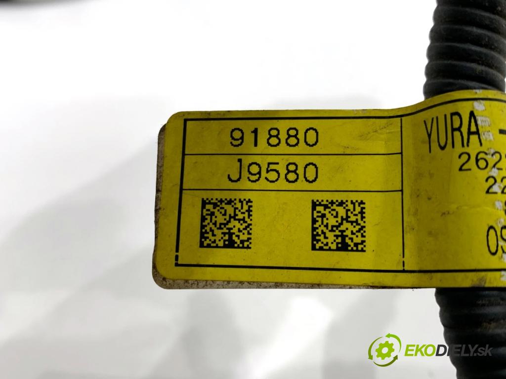 HYUNDAI KONA SUV 2022 88 kW 1.0 T-GDi 998 káblovačka PDC zadní část 91880-J9580
