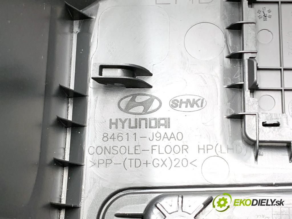 HYUNDAI KONA SUV 2022 88 kW 1.0 T-GDi 998 Tunel stredový (Stredový tunel)