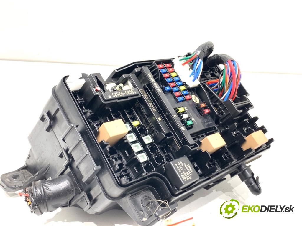 HYUNDAI KONA SUV 2022 88 kW 1.0 T-GDi 998 skříňka poistková 91711-J9831 (Pojistková skříňka)