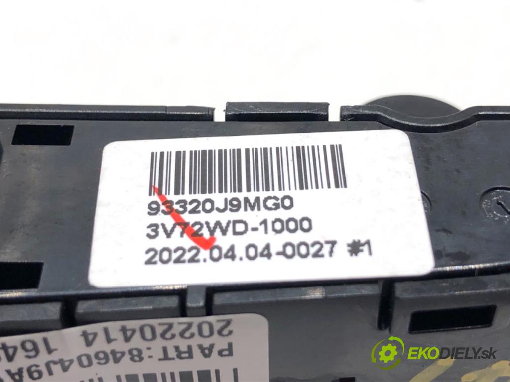 HYUNDAI KONA SUV 2022 88 kW 1.0 T-GDi 998 Prepínač ohrievania, vyhrievania sedačky 93320-J9MGO (Prepínacie páčky pod volantom)