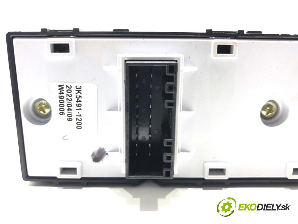 HYUNDAI KONA SUV 2022 88 kW 1.0 T-GDi 998 Prepínač okien 93570-J9100 (Prepínacie páčky pod volantom)