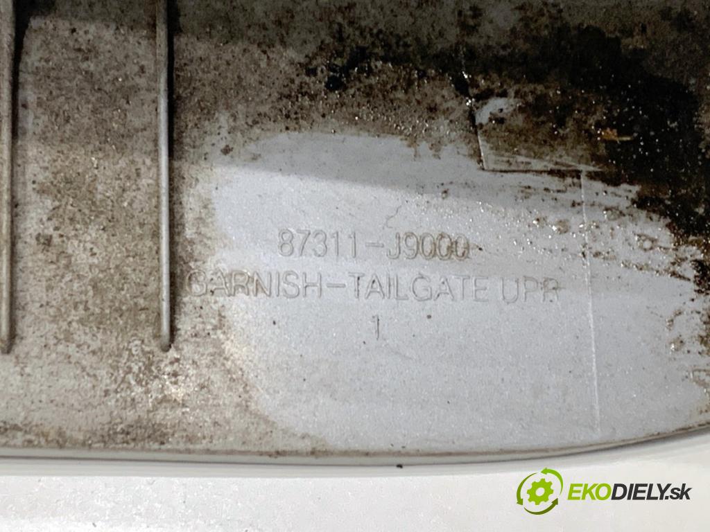 HYUNDAI KONA SUV 2022 88 kW 1.0 T-GDi 998 lišta dveří zadní část 87311-J9000