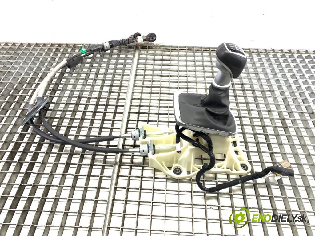 HYUNDAI KONA SUV 2022 88 kW 1.0 T-GDi 998 Kulisa 43700-J9160 (Rýchlostná páka (kulisa))