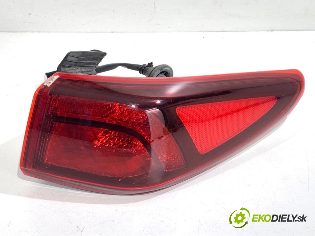 HYUNDAI KONA SUV 2022 88 kW 1.0 T-GDi 998 Svetlo pravy zad 92402J9500