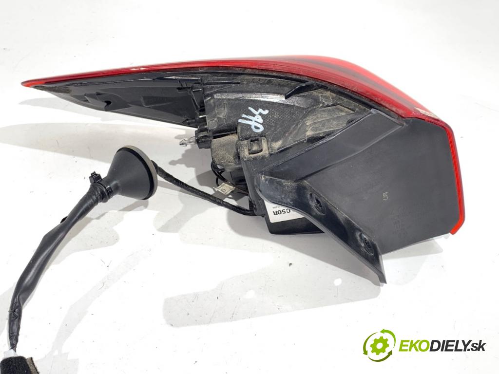 HYUNDAI KONA SUV 2022 88 kW 1.0 T-GDi 998 Svetlo pravy zad 92402J9500