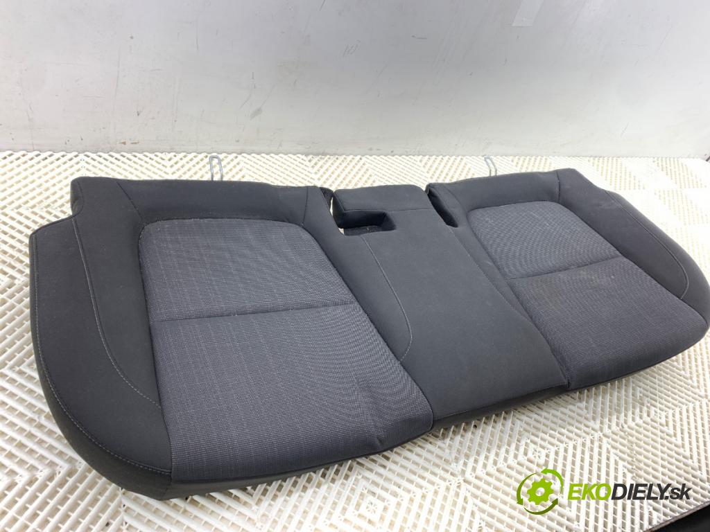 HYUNDAI KONA SUV 2022 88 kW 1.0 T-GDi 998 Sedadlo druhý rad