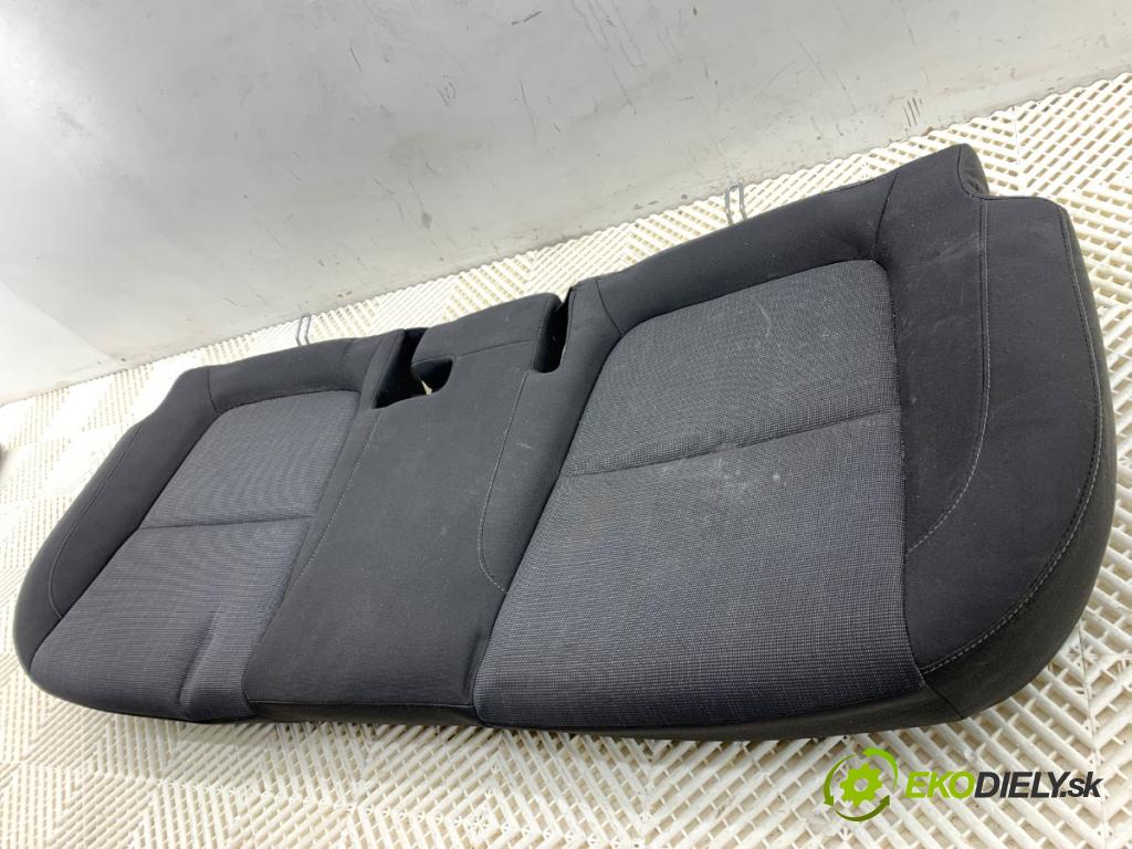 HYUNDAI KONA SUV 2022 88 kW 1.0 T-GDi 998 Sedadlo druhý rad