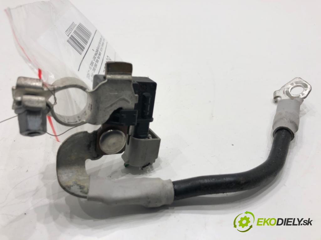 HYUNDAI KONA SUV 2022 88 kW 1.0 T-GDi 998 svorka MINUS: 37180-J9600