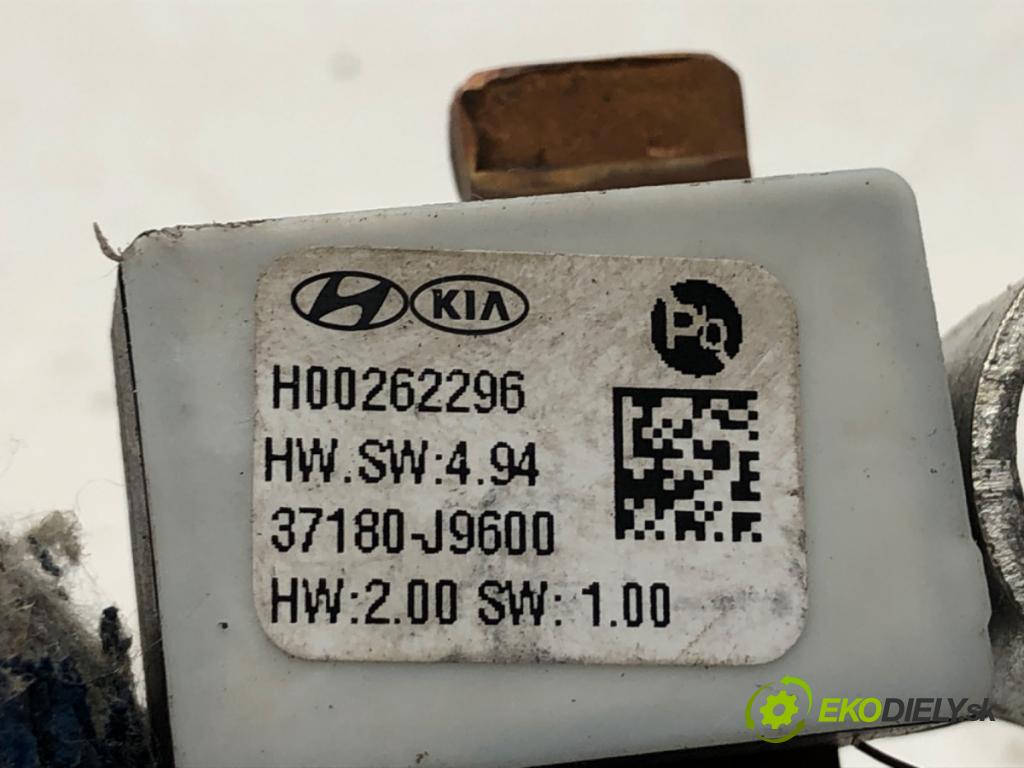 HYUNDAI KONA SUV 2022 88 kW 1.0 T-GDi 998 svorka MINUS: 37180-J9600
