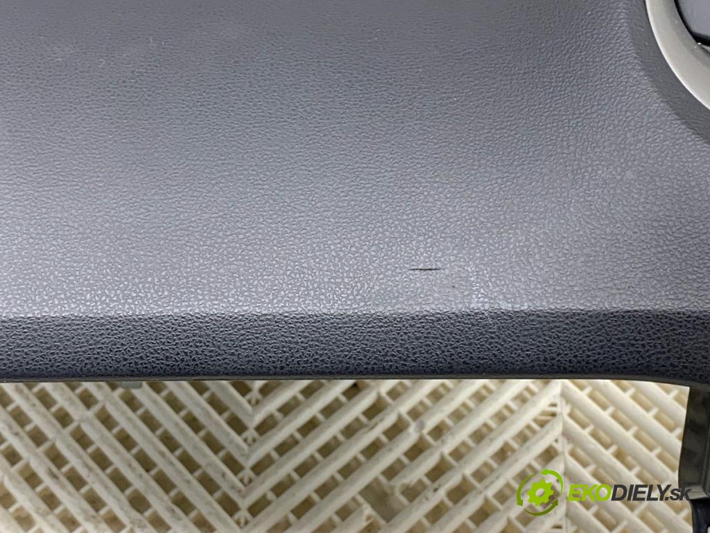 NISSAN JUKE F15 SUV 2012 86 kW 1.6 1598 Palubná doska VANKÚŠ: spolujazdca
