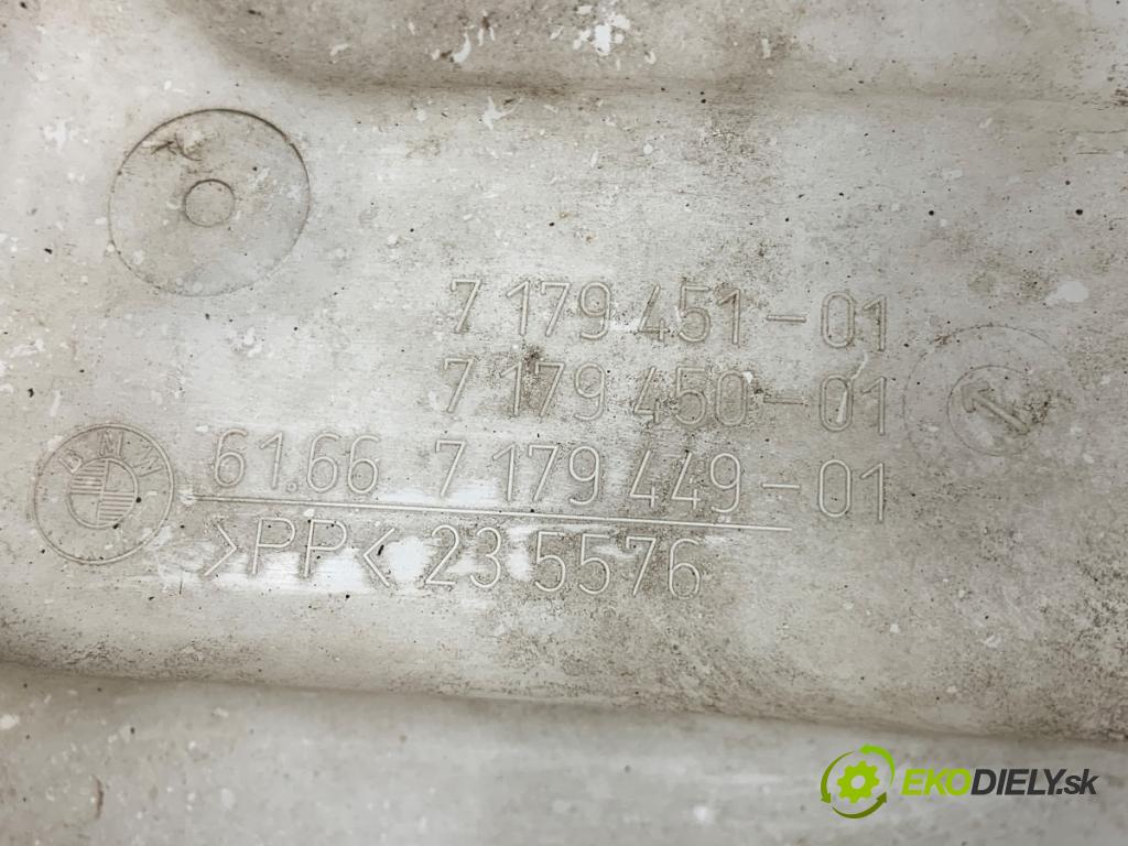 BMW E61 Kombi 2007 130 kW 525 d 2497 Nádržka ostrekovačov 7179451