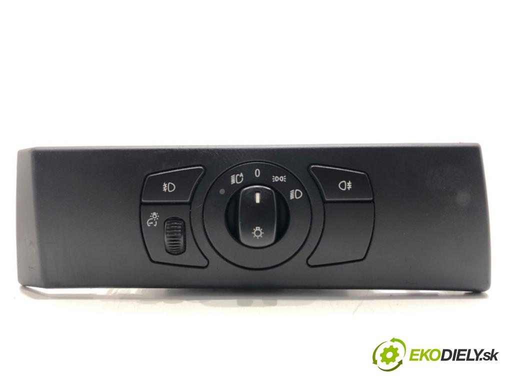 BMW E61 Kombi 2007 130 kW 525 d 2497 spínač světel 6953735