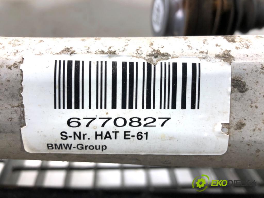 BMW E61 Kombi 2007 130 kW 525 d 2497 výztuha zadní část 6770827