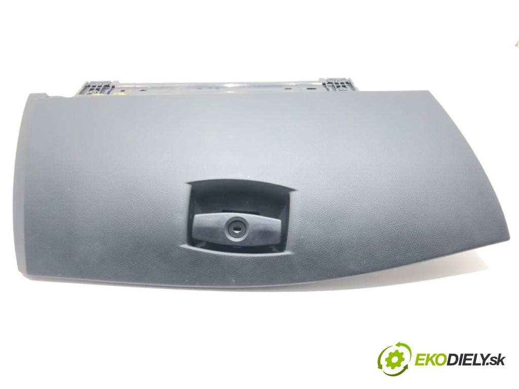 BMW E61 Kombi 2007 130 kW 525 d 2497 přihrádka kastlík spolujezdce  (Přihrádka (kastlík))