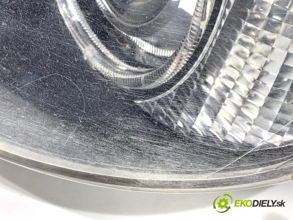 BMW E61 Kombi 2007 130 kW 525 d 2497 Svetlomet ľavy predný XENON